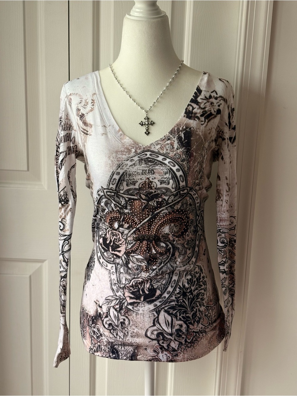 Label on women's top